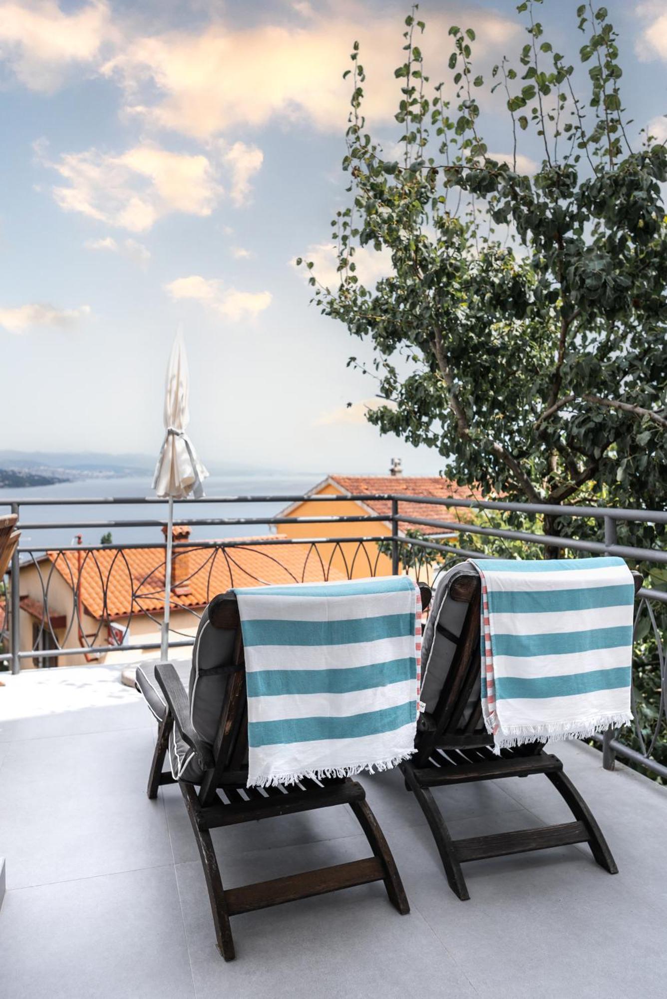 New Cosy Apartments With Private Parking Opatija Luaran gambar